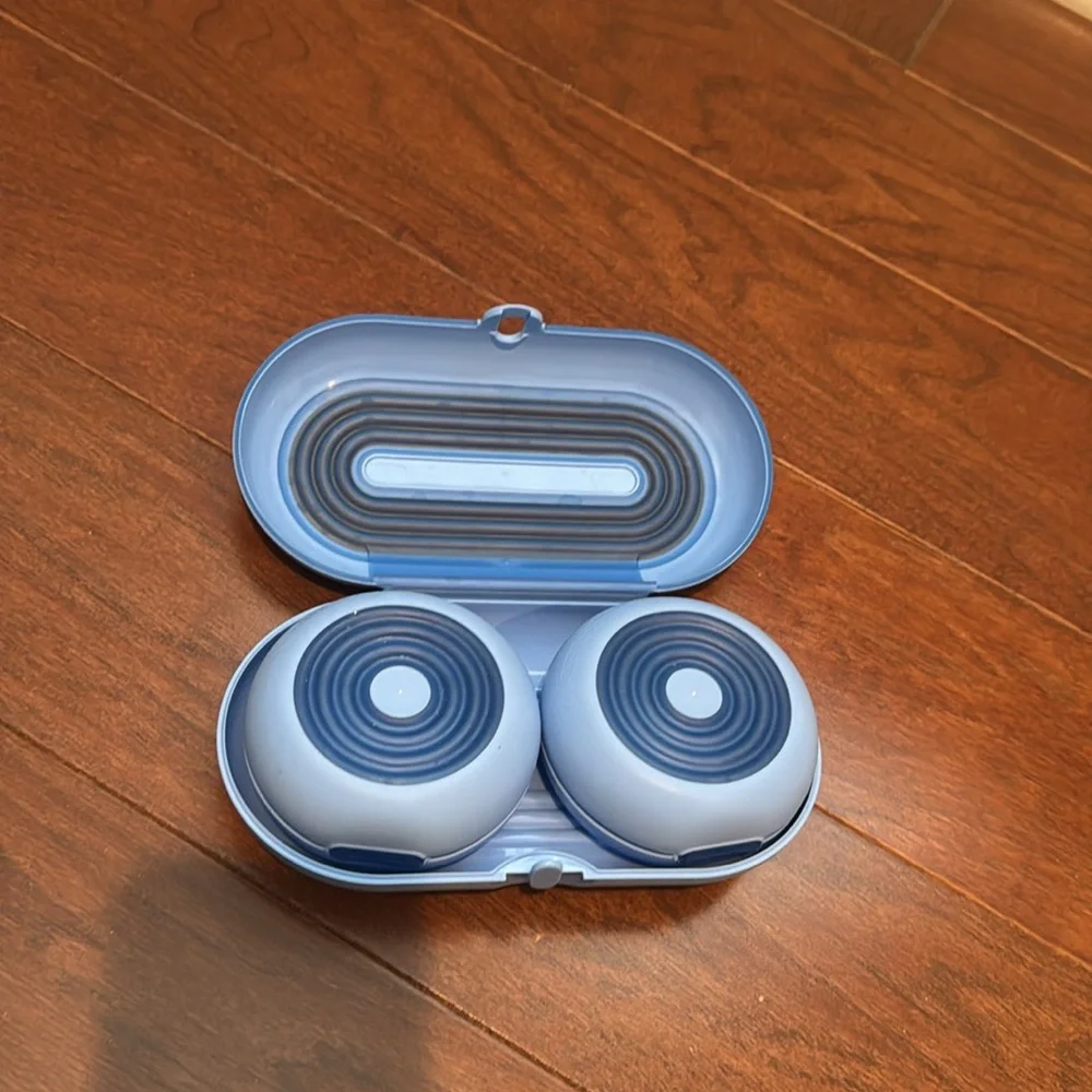 Tupperware, flexible containers set 3 flexible blue round great for snacks toys